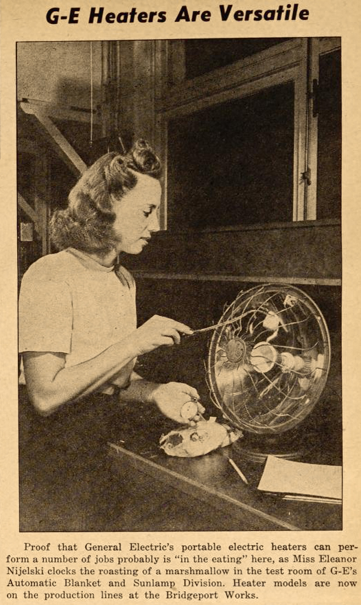 Eleanor Nijelski praży marshmallows (1945 r.)